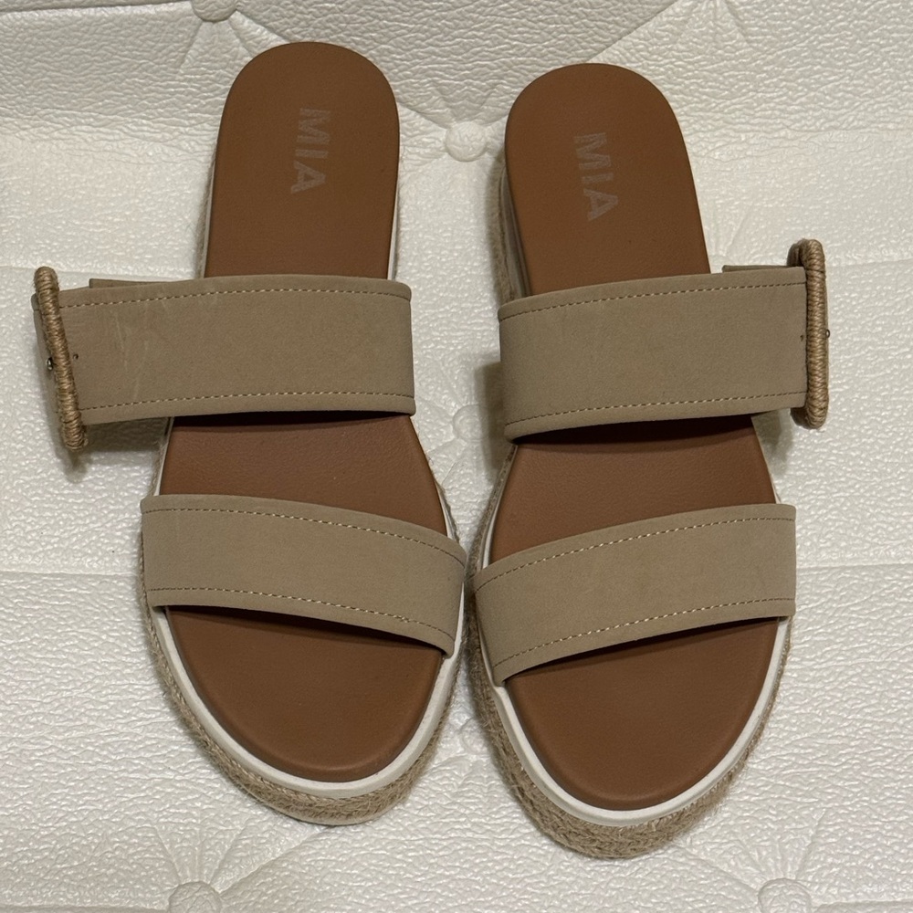 MIA Taupe Platform Espadrille Sandals with Buckle | Size 7.5